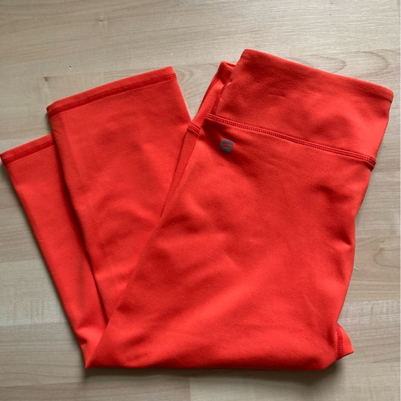Fabletics Capri Leggings sz Small Orange - Picture 5 of 5